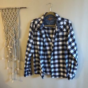 ♥️ B&W Plaid Button Down Shirt | Jachs Girlfriend